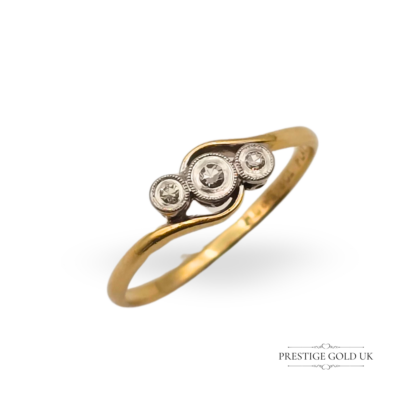 18ct Gold & Platinum Trilogy Diamond Ring, UK O 1/2 US 7 1/2 Euro 56