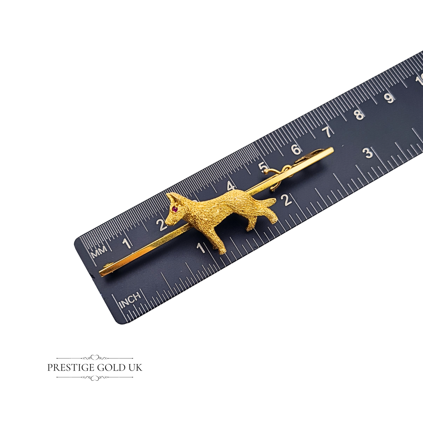 Large 9ct Gold Alsatian Brooch, Heavy Solid Cast Gold Dog With Red Stone Eye