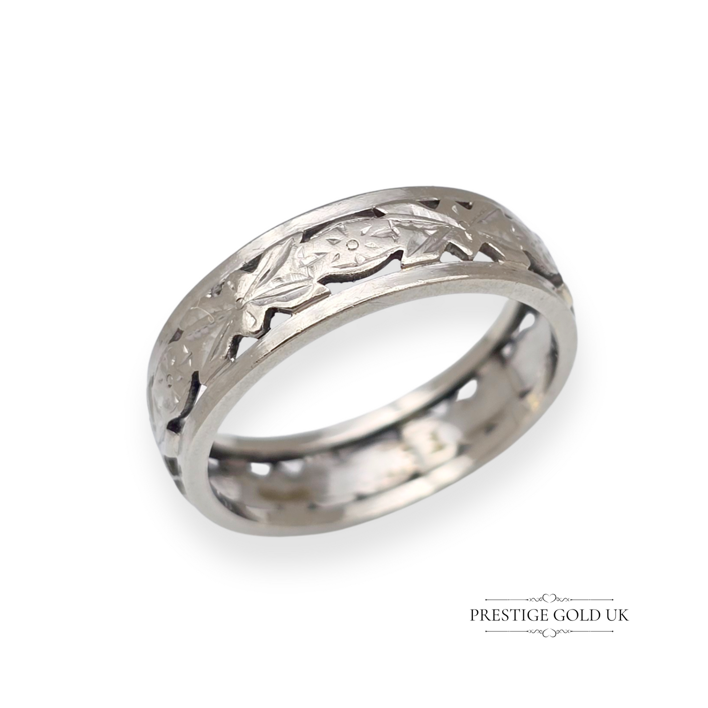 18ct White Gold Floral Hollow Ring, Fully Hallmarked London 1957, Size UK N US 6 3/4