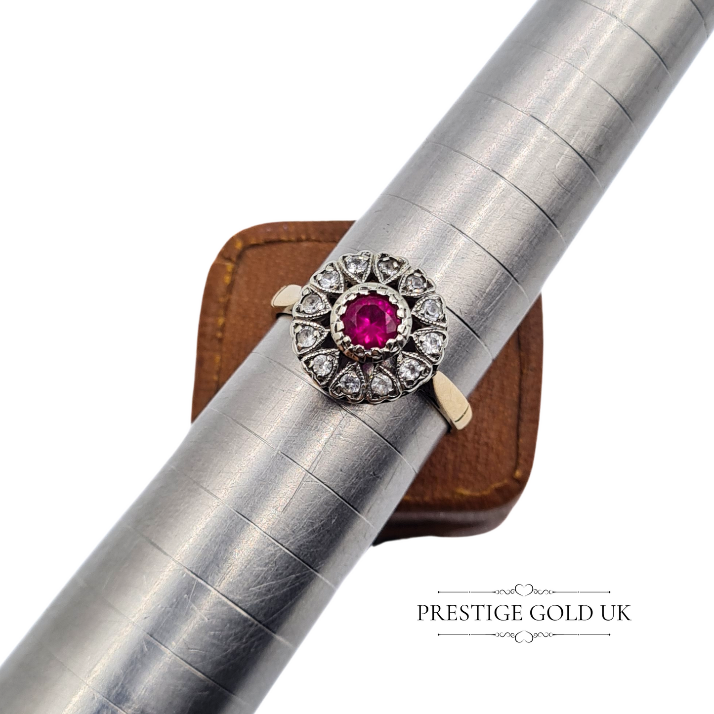 Vintage 9ct Gold Paste Cluster Ring - UK N 1/2, US 7, Euro 54.5