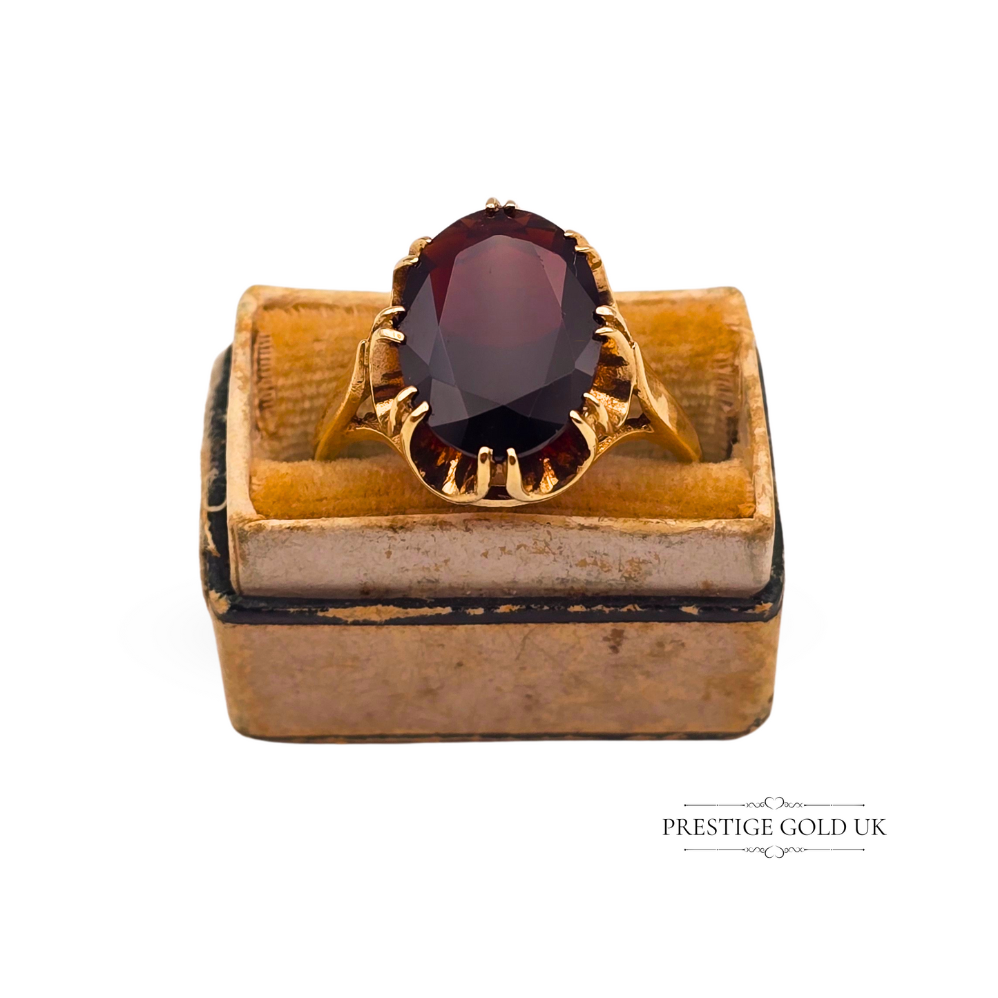 9ct Gold Garnet Ring, Large Oval Cut Stone, London 1979, UK S / US 9