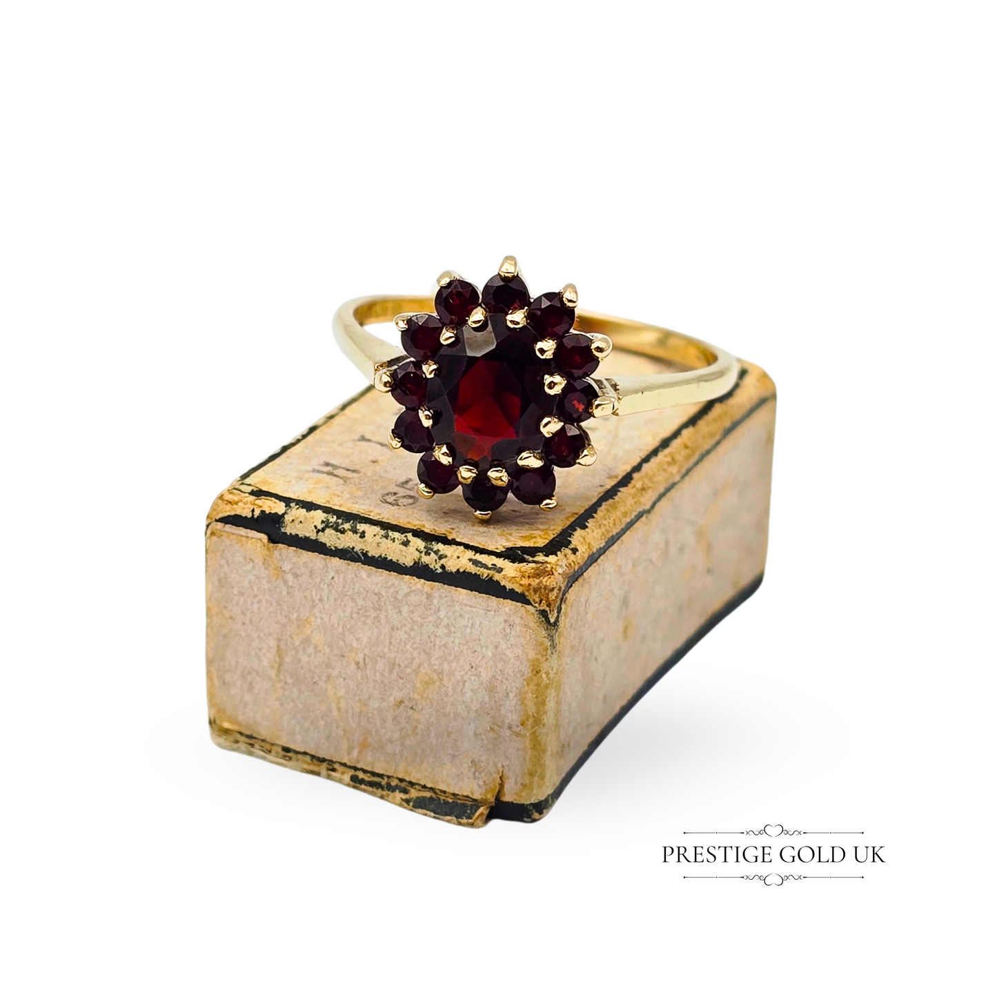9ct Gold Garnet Cluster Ring, 1973, UK S / US 9, Red Gem Floral Design