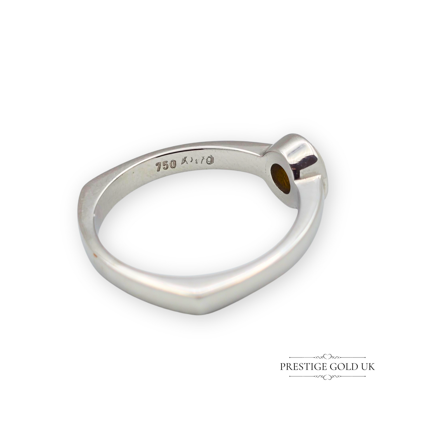 18ct White & Yellow Gold Designer Ring, Solitaire Triangle, UK Q 1/2 US 8 1/4