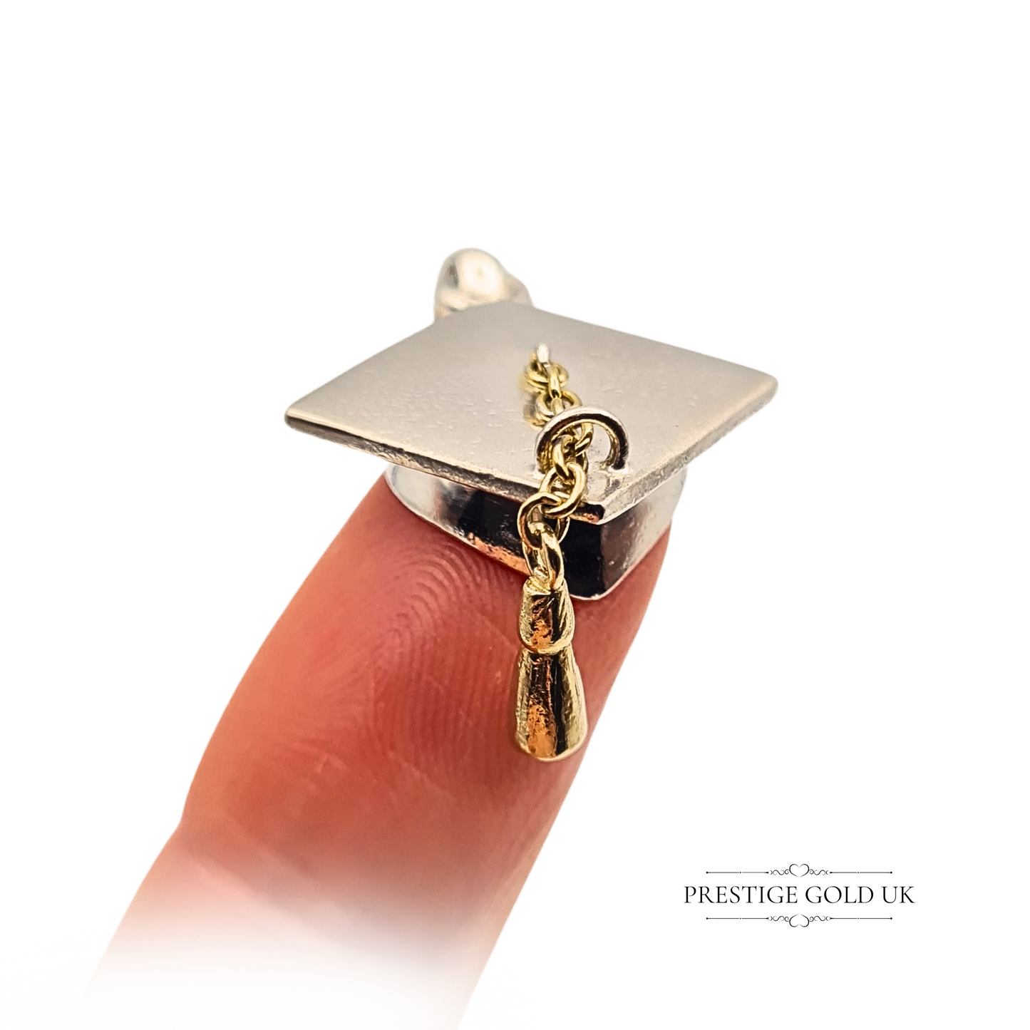 Links of London sterling silver graduation cap charm, 15mm by 15mm, stamped 925, solid 5.0g silver with tassel detail, mortarboard academic pendant or bracelet charm, ideal graduation jewellery gift, classic Links of London design.