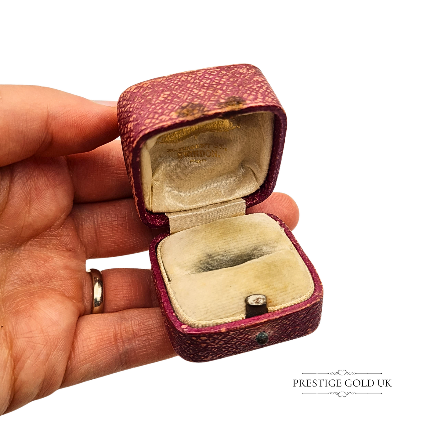 Vintage Red Ring Box, Textured, 40mm x 35mm, Vintage Box