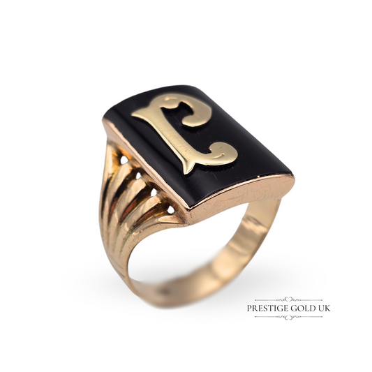 Vintage 9ct gold signet ring with a rectangular black onyx face and raised gold letter P initial, ornate fluted shoulders, Art Deco design, UK ring size L½, one-of-a-kind vintage men's jewellery piece.