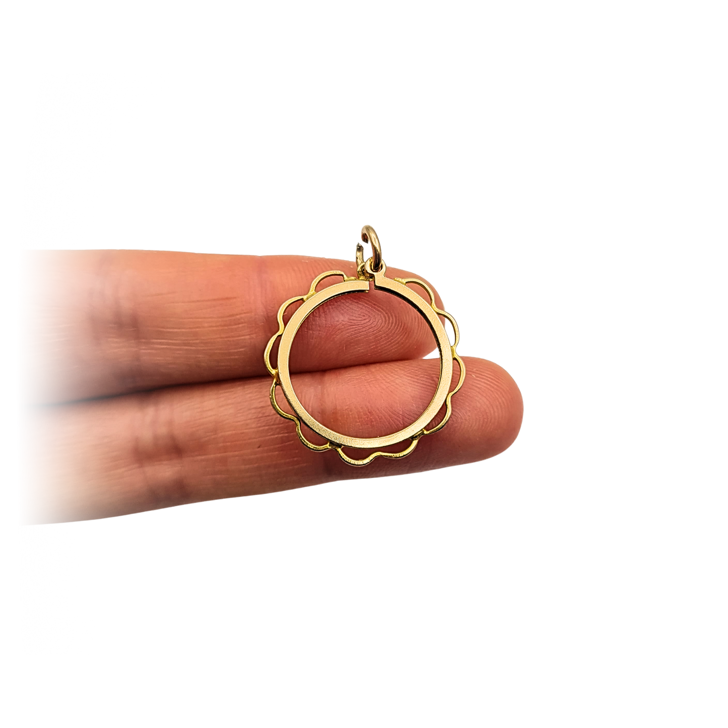 9ct Gold Half Sovereign Coin Holder Pendant
