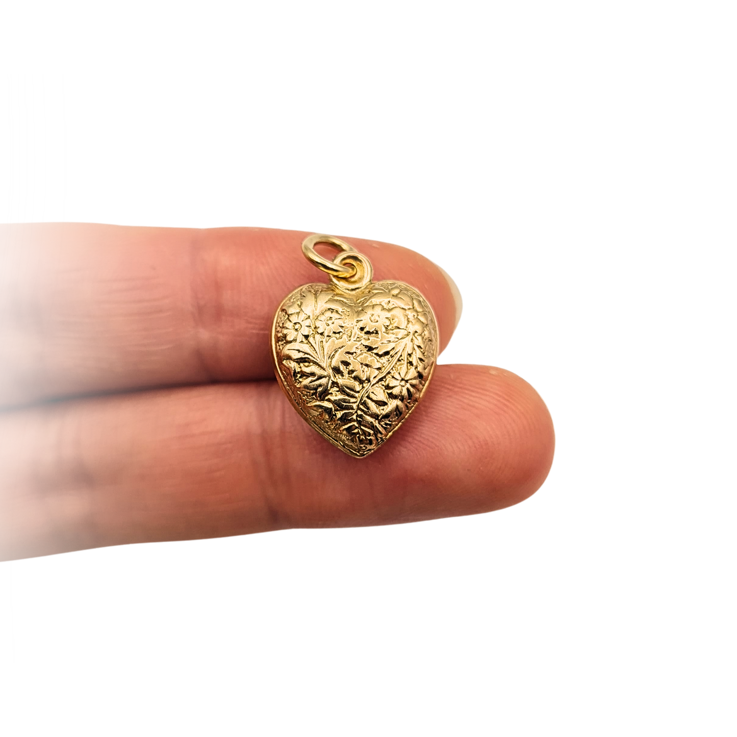 Gorgeous 9ct Gold Puffy Heart Charm Vintage Engraved Floral 1969