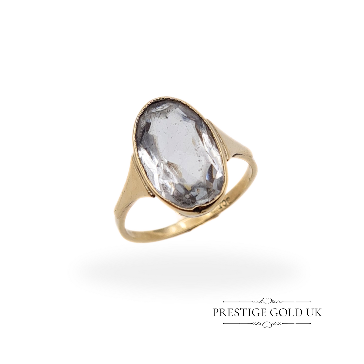 Vintage 9ct Gold Oval Bezel Set Sky Blue Quartz Ring - UK J, US 5, Euro 49