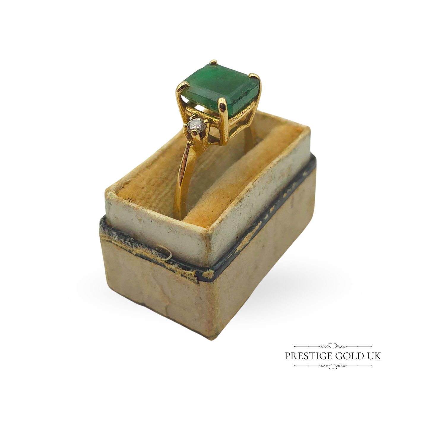 14ct Gold Emerald & Diamond Trilogy Large Emerald Ring UK N / US 6 3/4 / EU 54