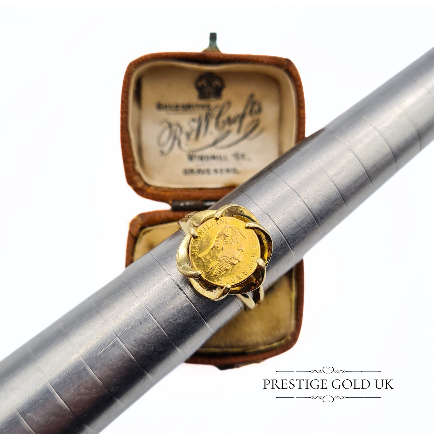 9ct Gold Maximilian Mexican Emperor Sovereign Ring - Size UK L 1/2, US 6, Euro 52