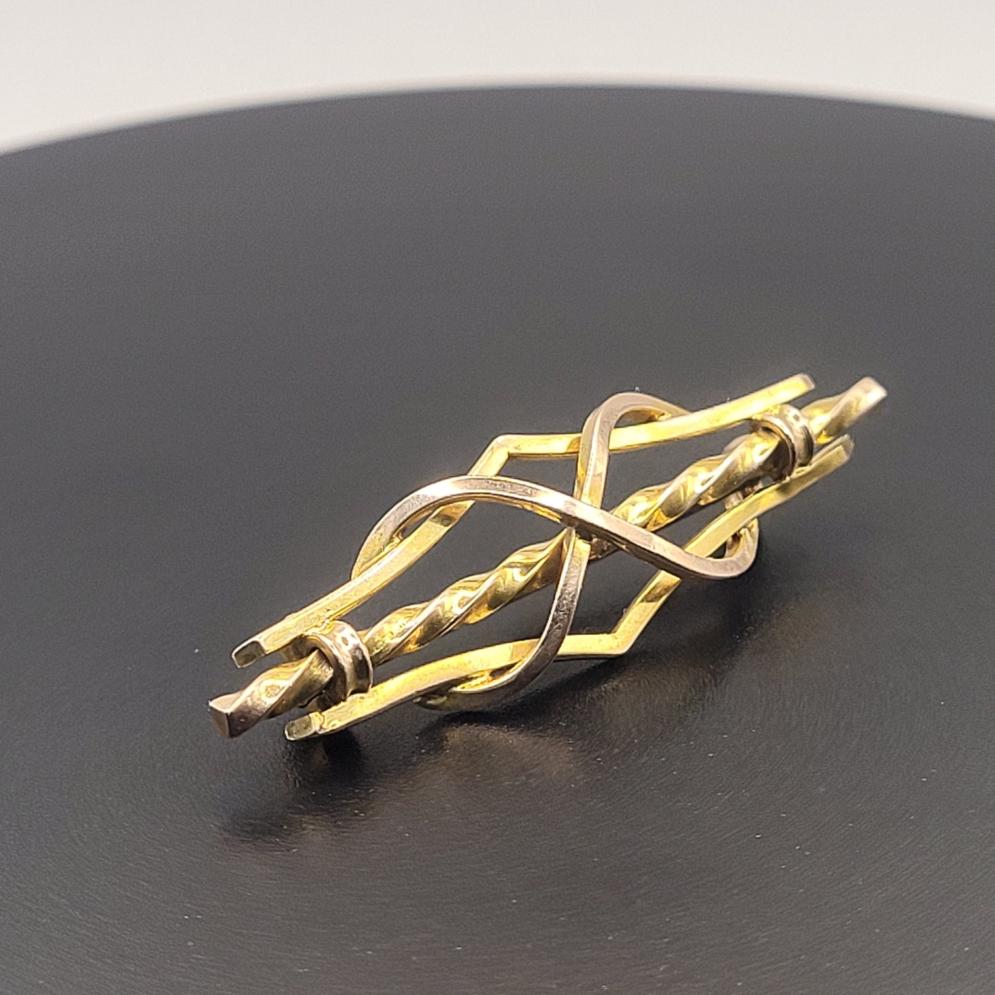 Ornate Solid 9ct Yellow & Rose Gold Brooch