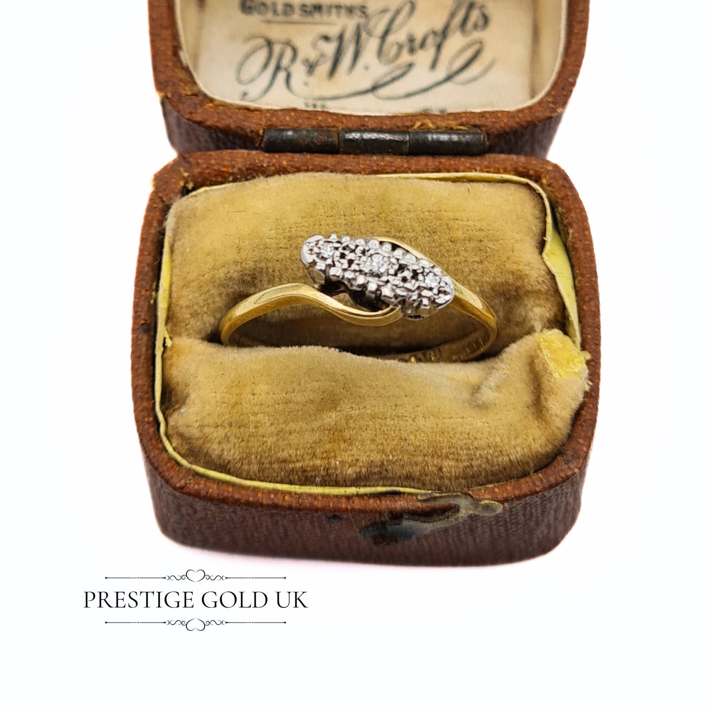 18ct Gold & Platinum 3 Stone Diamond Ring - Size UK N 1/2, US 6 3/4, Euro 54