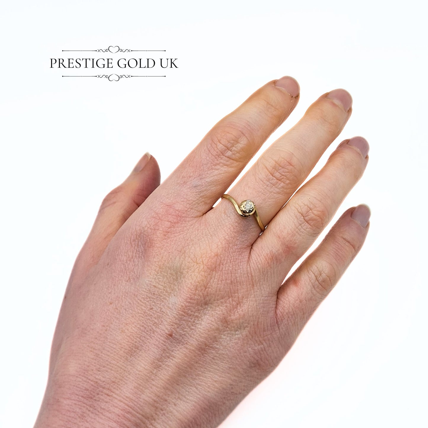 9ct Gold Bezel Set Diamond Twist Ring - Size UK N 1/2, US 6 3/4