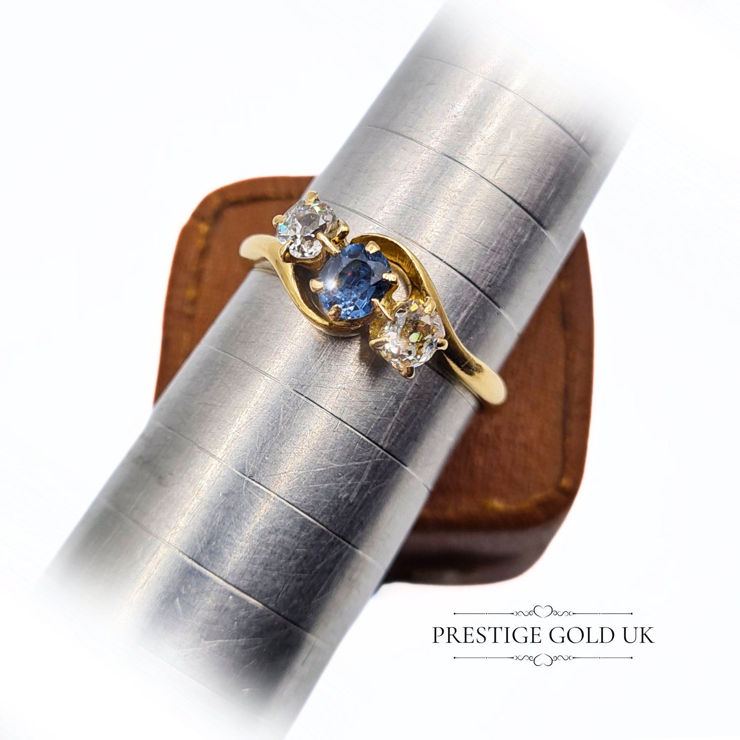 Vintage Diamond Sapphire Crossover Ring in 18ct Gold - UK O, US 7 1/4, Euro 55