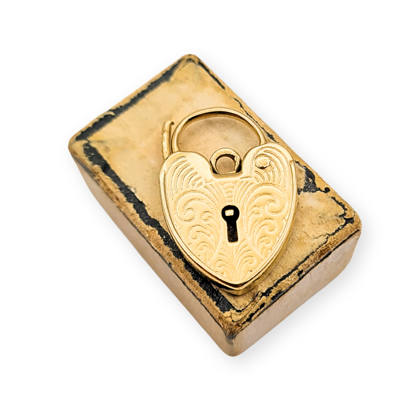 9ct Gold Engraved Heart Padlock, London 1977