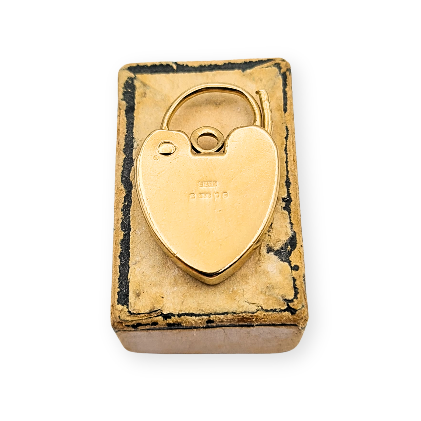 9ct Gold Engraved Heart Padlock, London 1977