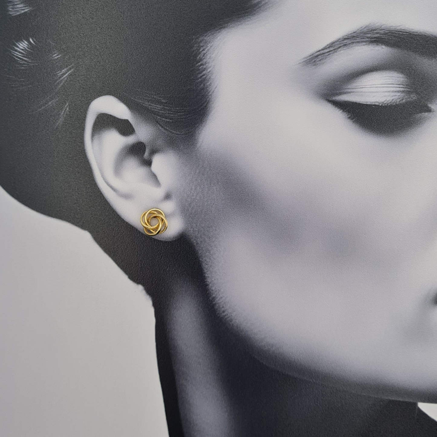 Quality 9ct Gold Twist Knot Earrings Round Woolmark Design Stud Earrings