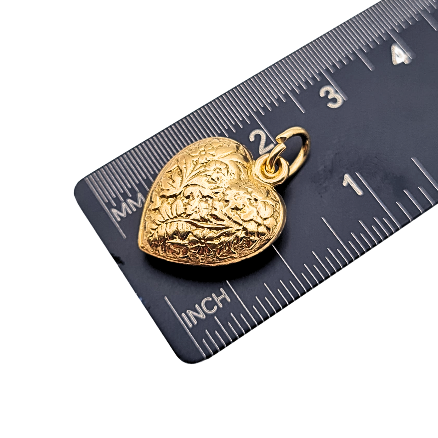 Gorgeous 9ct Gold Puffy Heart Charm Vintage Engraved Floral 1969