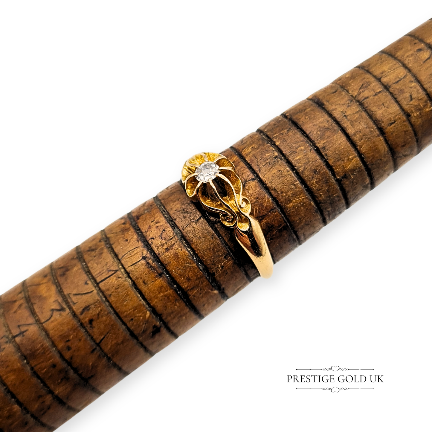 18ct Antique Gold Victorian Diamond Solitaire Ring, Size  UK P / US 7 1/2