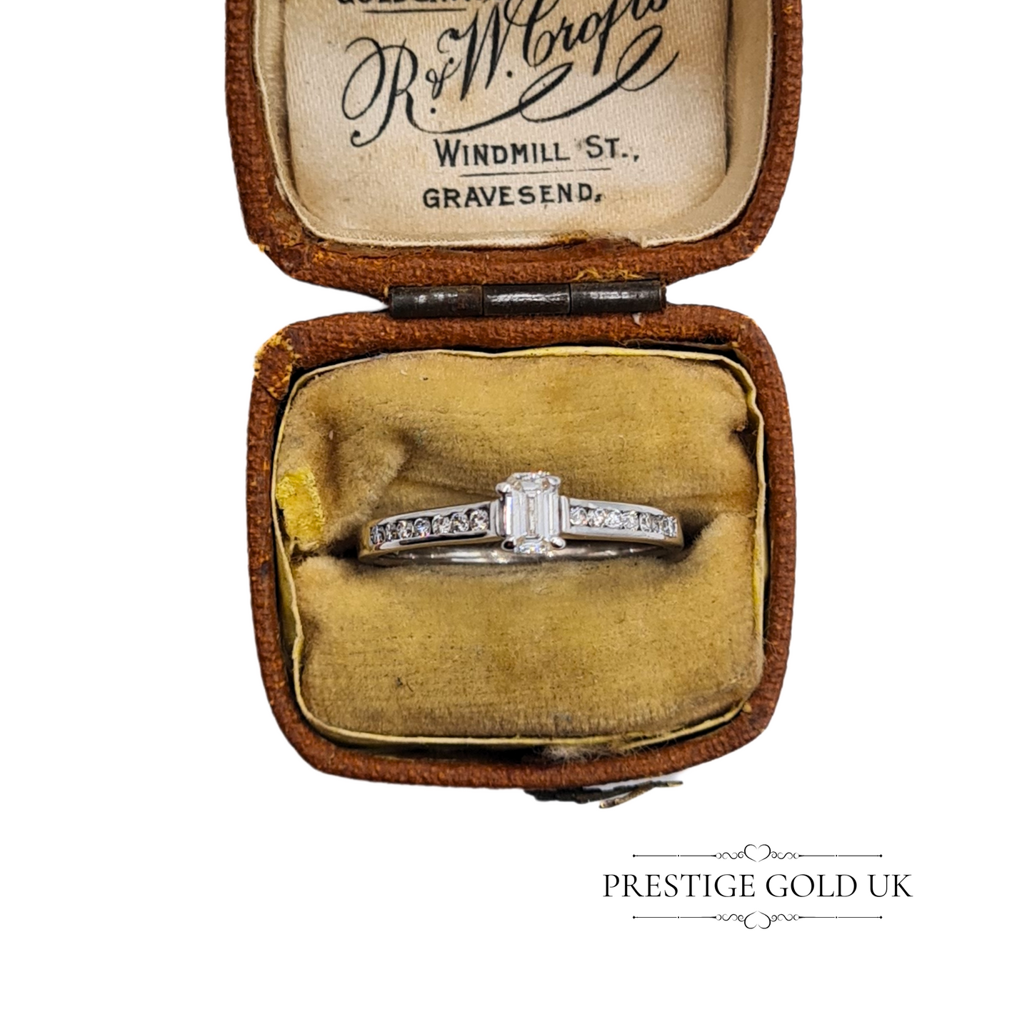 18ct White Gold Baguette Cut Diamond Engagement Ring - UK L US 5 3/4 Euro 51