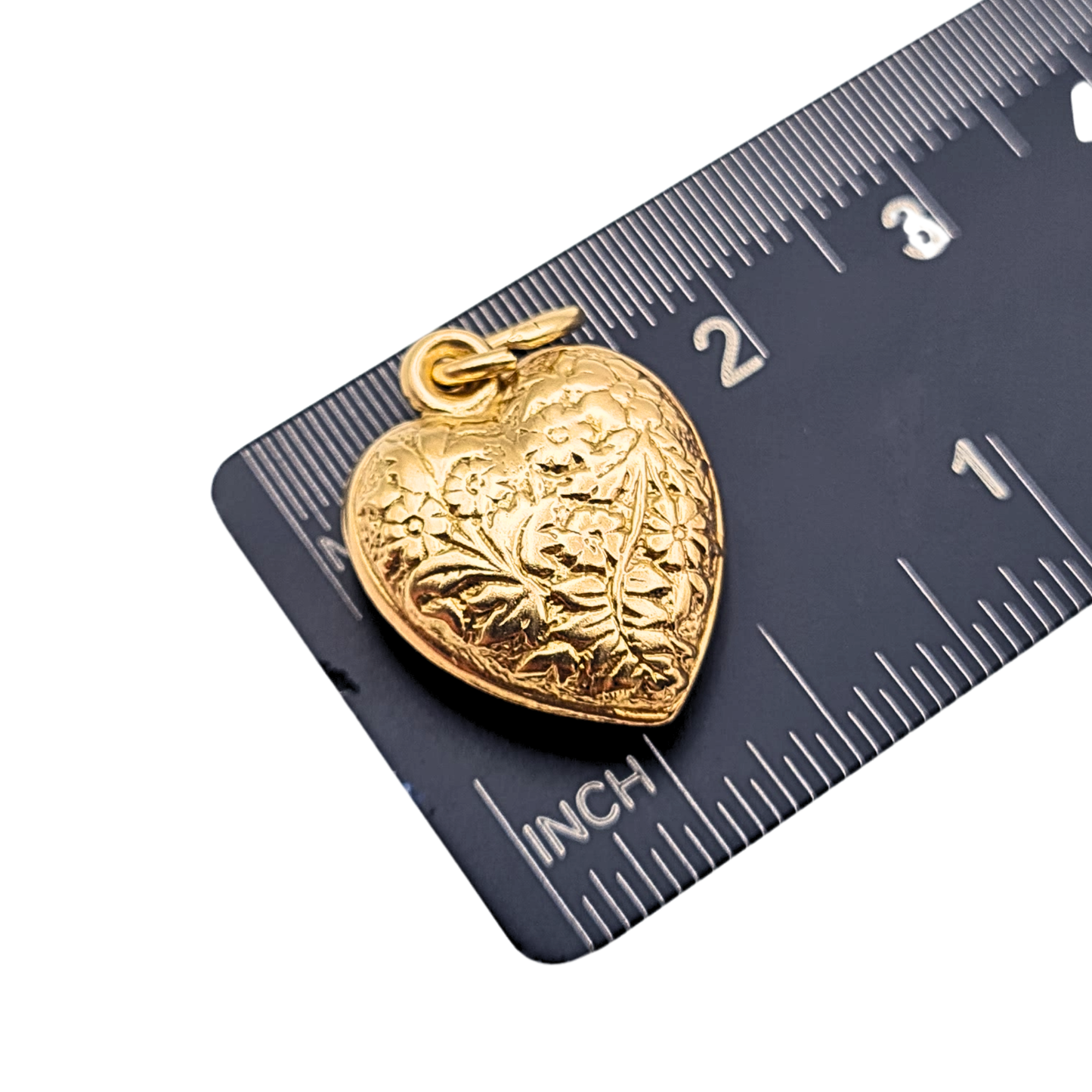 Gorgeous 9ct Gold Puffy Heart Charm Vintage Engraved Floral 1969