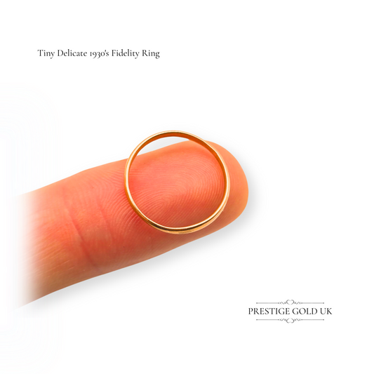 Antique 22ct gold skinny wedding band by Fidelity brand (HG&S), 2mm wide with full Birmingham hallmark from 1937, vintage UK I size gold ring