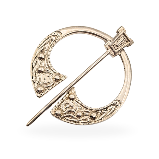 Sterling silver Celtic penannular kilt or cloak pin, fully hallmarked for Edinburgh 1972, 48mm long and 38mm wide, weight 9.1g, with raised bead and knot detailing in traditional Scottish design, beautifully preserved vintage condition.