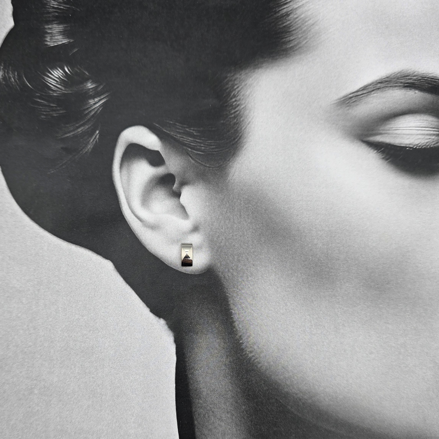 9ct White Gold Rectangular Stud Earrings, Two-Tone Dome with Geometric Facets