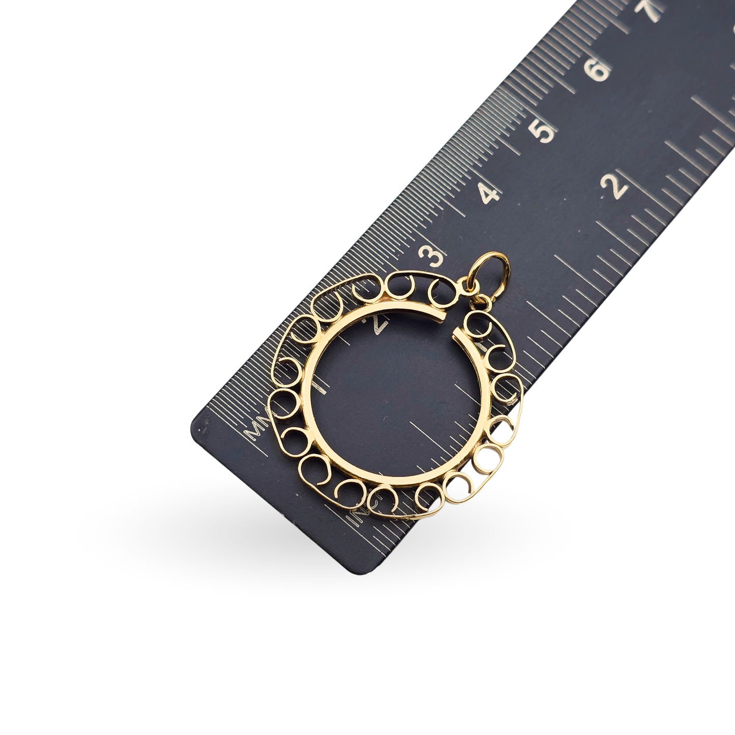 9ct Gold Half Sovereign Mount with Scroll Edge Design