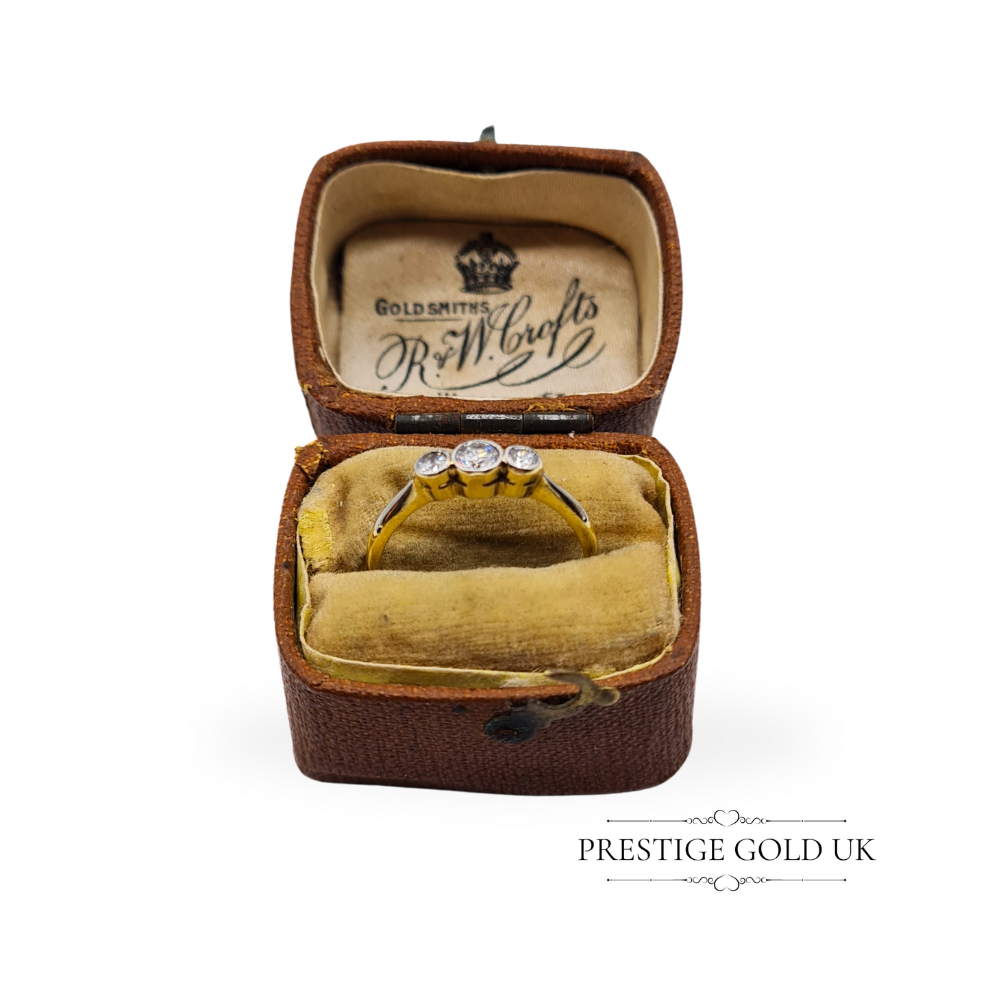Vintage 18ct Gold & Platinum Triple Diamond Ring, UK I 1/2 US 4 1/4 Euro 48, Stamped 18ct, Engraved Band