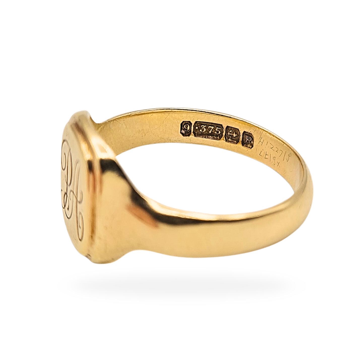 9ct Solid Gold Engraved Signet Ring, Size  UK V US 10 1/2