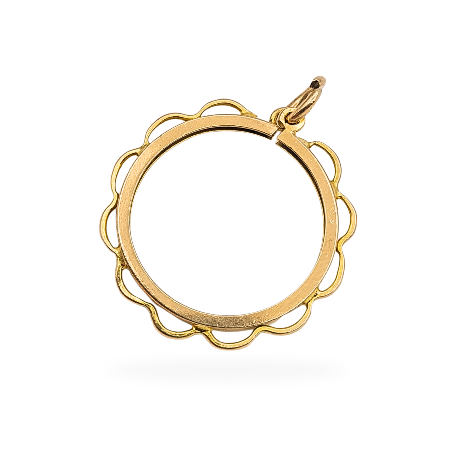 Vintage 9ct gold half sovereign coin holder pendant with Birmingham hallmark, measuring approximately 24mm across and weighing 1.37g. Classic scalloped edge gold coin frame mount designed to hold a British half sovereign for necklace wear.
