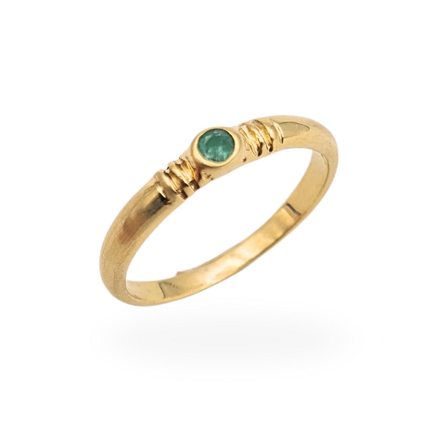 9ct Gold Emerald Ring UK M US 6 1/4 Green Stone Band