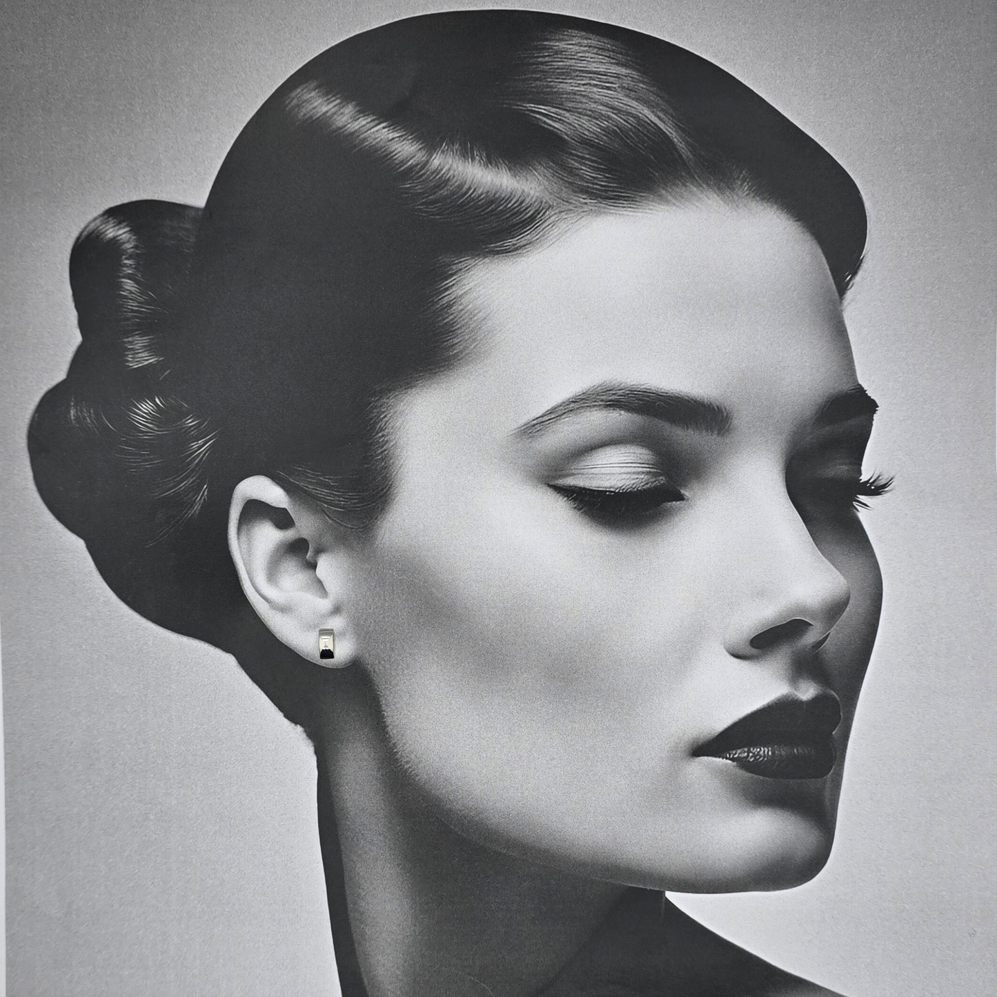 9ct White Gold Rectangular Stud Earrings, Two-Tone Dome with Geometric Facets