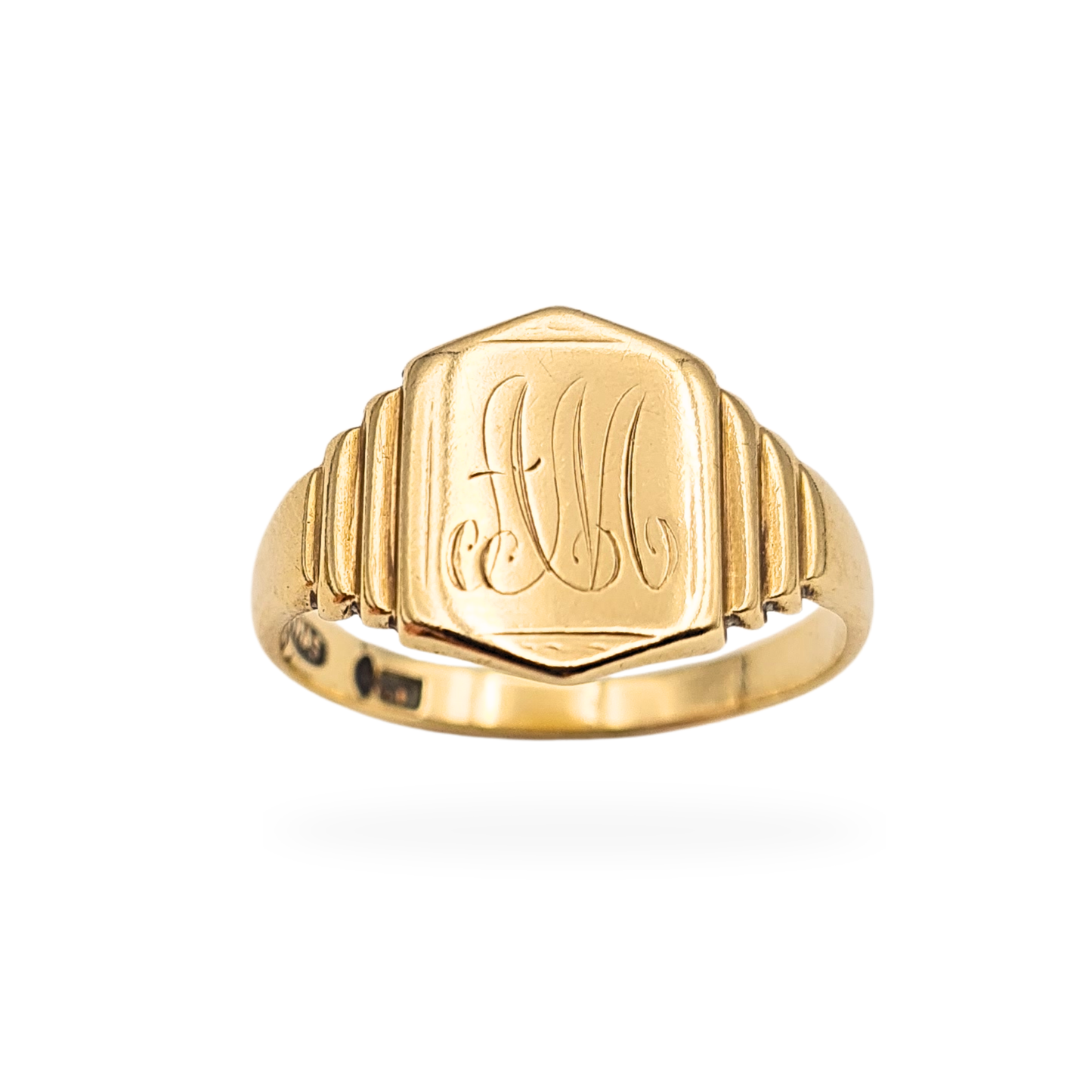 Large 9ct Gold Engraved Signet Ring UK Q US 8 1/4