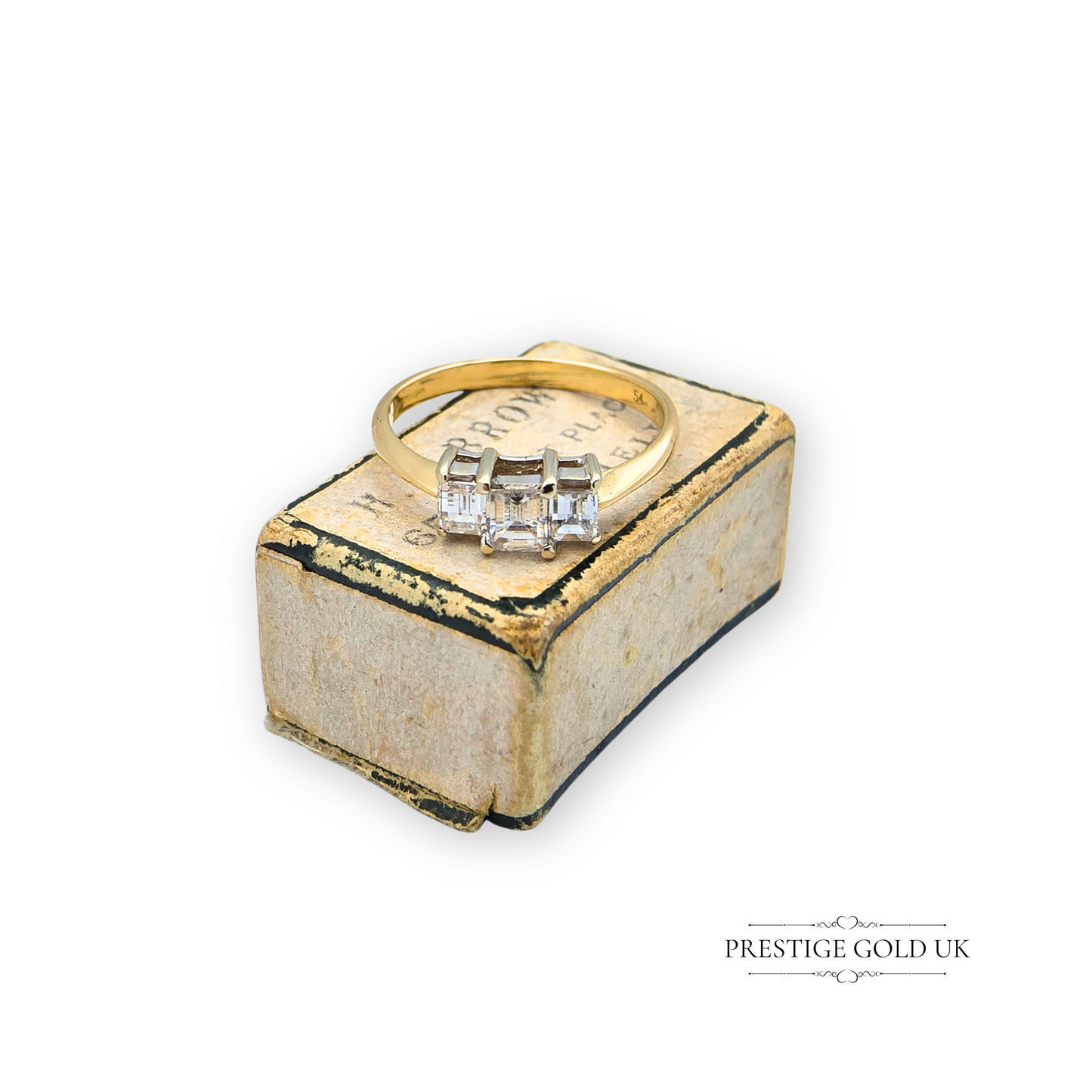 18ct Yellow Gold 3 Stone Millennium Cut Diamond Ring,  Size UK J  US 5