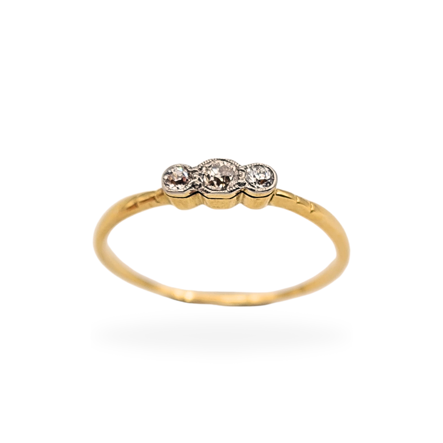 18ct Gold Old Cut Diamond Trilogy Ring, UK Q 1/2, US 8 1/4