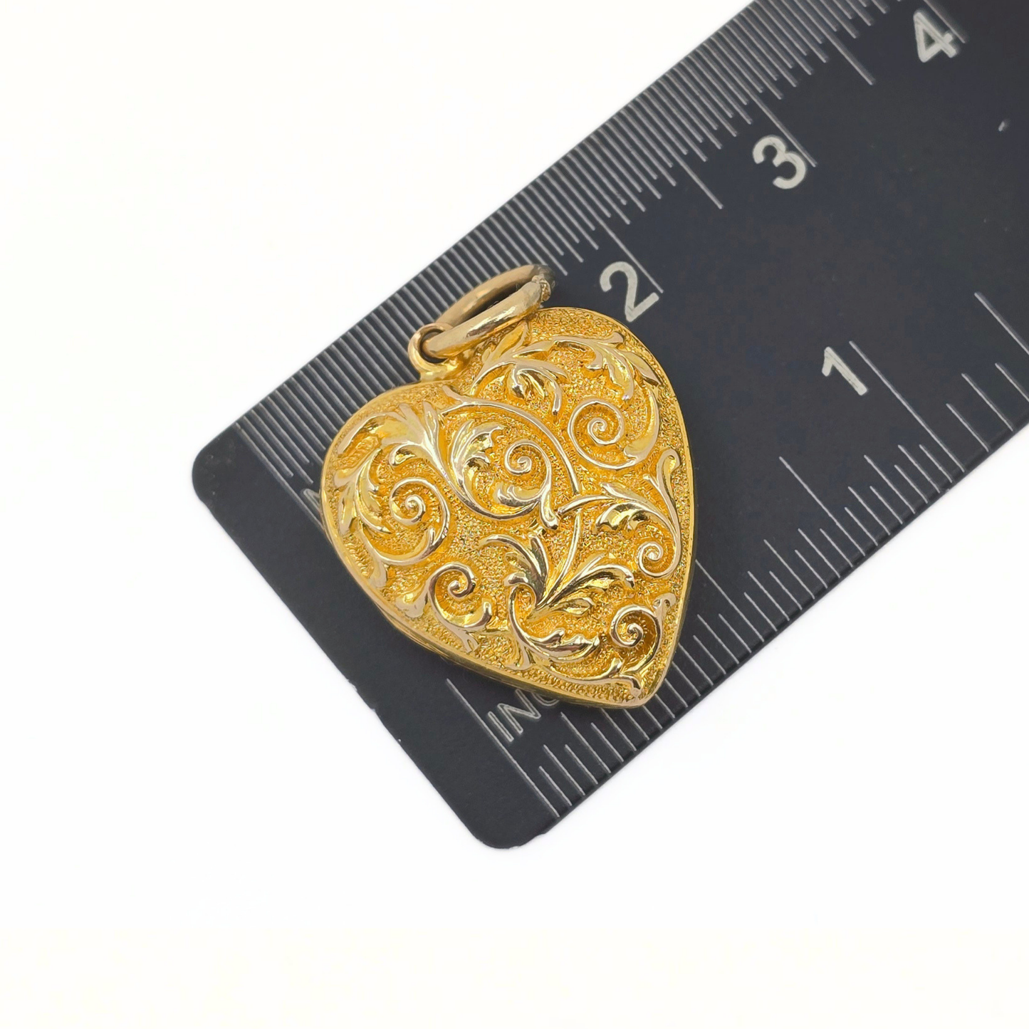 Antique 15ct Gold Heart Photo Locket, Heart Shaped Opening Phot Keepsake Pendant