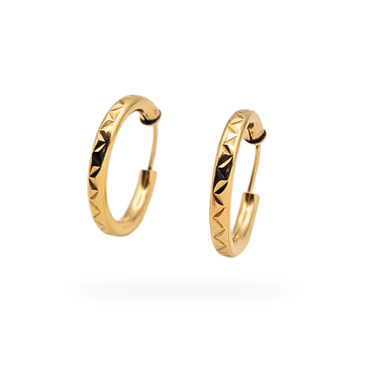 Pair of 9ct gold hollow round hoop earrings with engraved zig zag pattern, 18mm medium size, stamped 9k and fully tested, lightweight 1.3g total weight, classic textured gold hoops suitable for everyday wear.