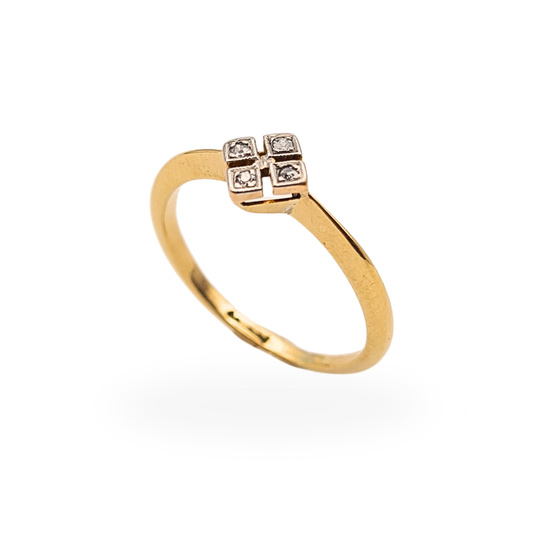 Vintage 18ct yellow gold four stone diamond ring with a square Art Deco style cluster design.
