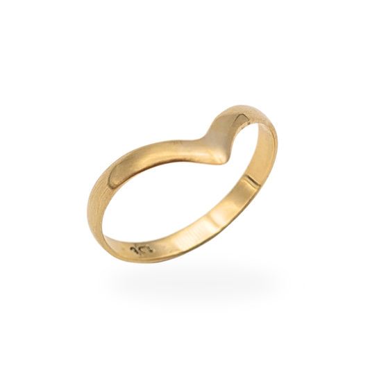 Small 9ct yellow gold wishbone ring with V shaped design, lightweight 1.2g band stamped 9ct, UK size N US 6.75, minimalist stacking ring with soft satin finish and subtle vintage