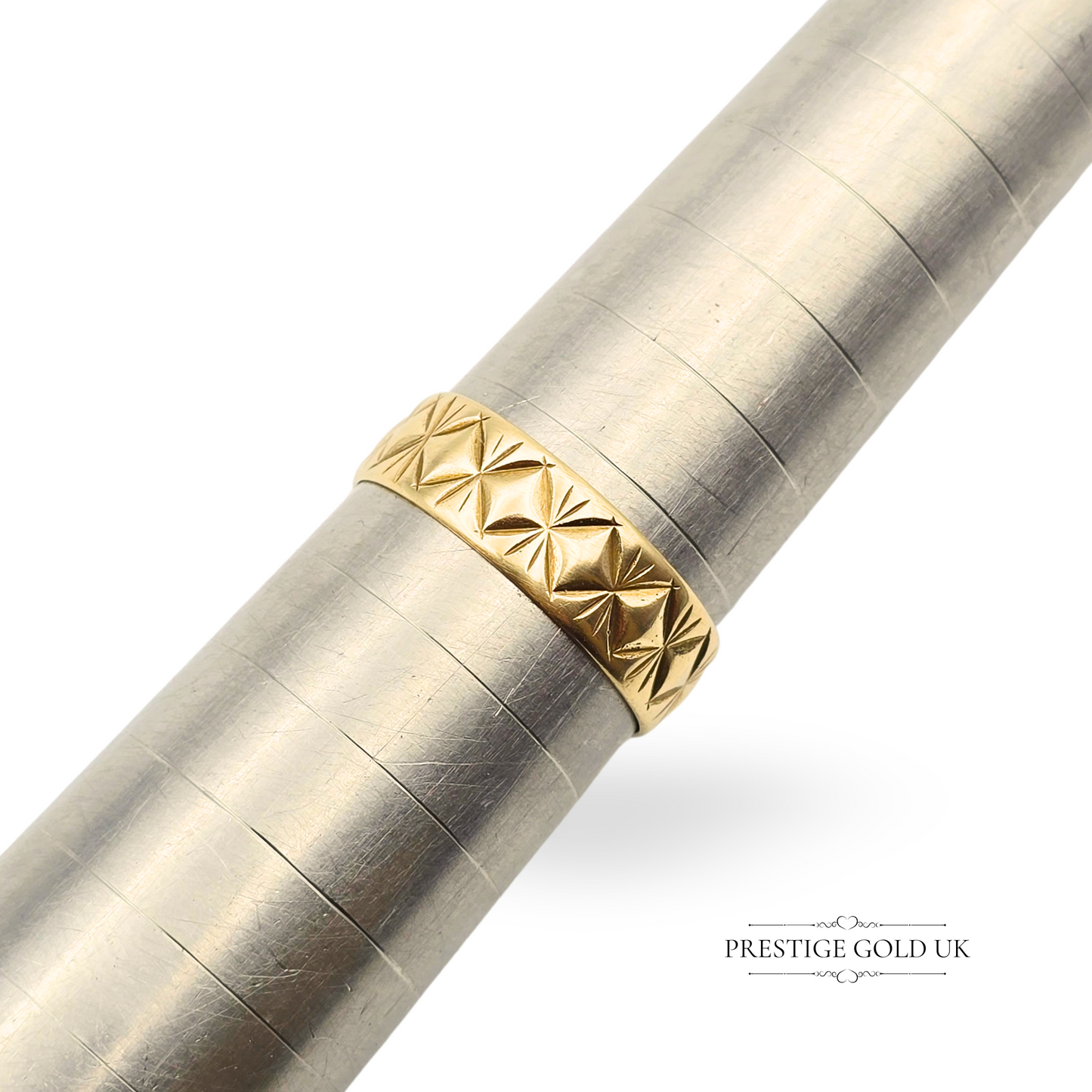 9ct Gold Star Pattern Wedding Band, Engraved “Lucky” Inside, UK O / US 7 1/4