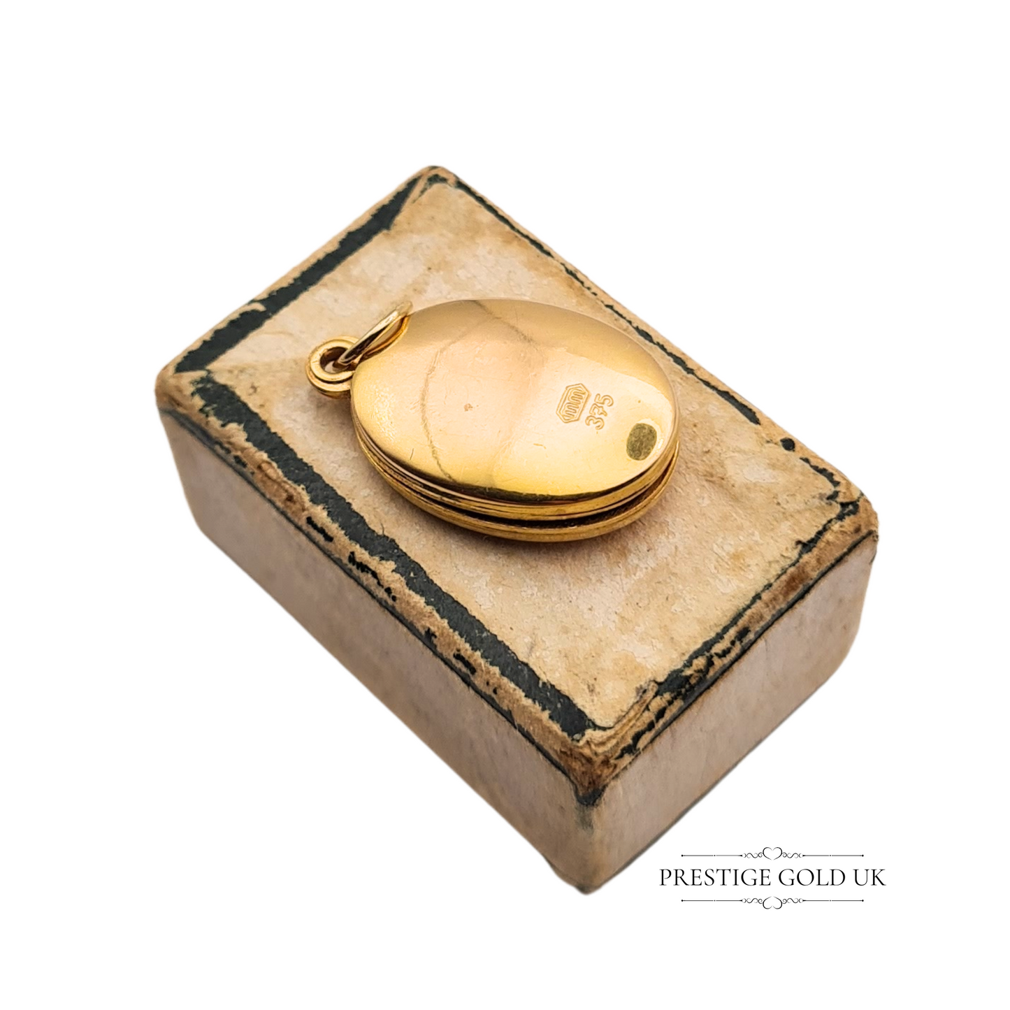 9ct Gold Oval Floral Locket Pendant 18mm x 11mm Lightweight Stamped 375