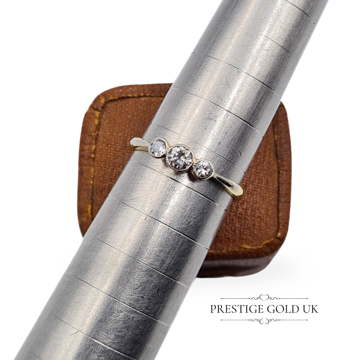 Vintage 18ct Gold & Platinum Triple Diamond Ring, UK I 1/2 US 4 1/4 Euro 48, Stamped 18ct, Engraved Band