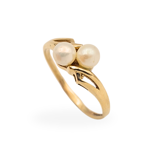 9ct gold crossover ring set with two 3.8mm pearls, Birmingham 1992 hallmark, small size UK I½ US 4½, delicate lightweight design with polished gold shoulders and classic twin pearl setting suitable for stacking or everyday wear
