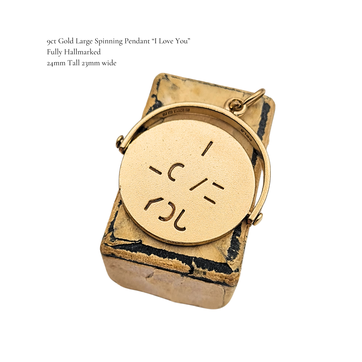 Large 9ct Gold Large Round Spinning Love Pendant.