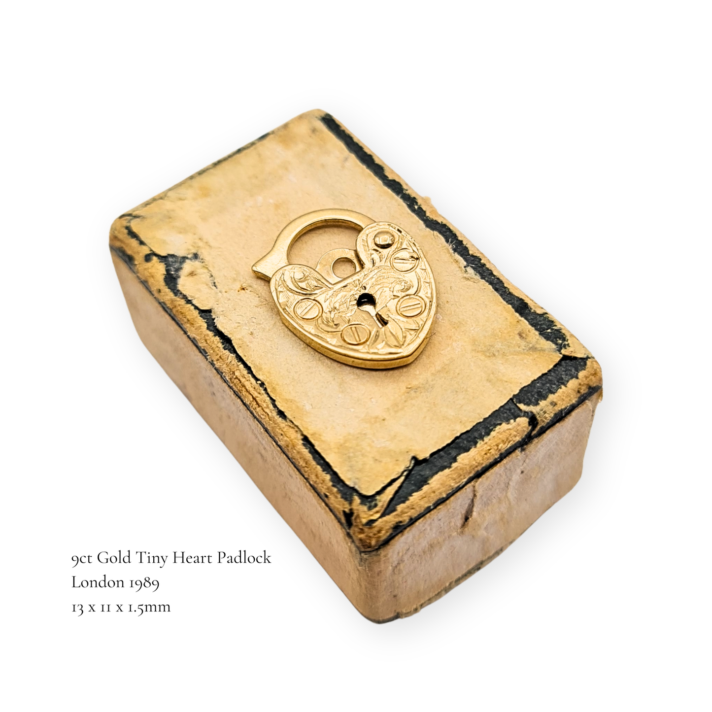 Clearance Item 9ct Gold Heart Padlock, London 1989, Hand Engraved