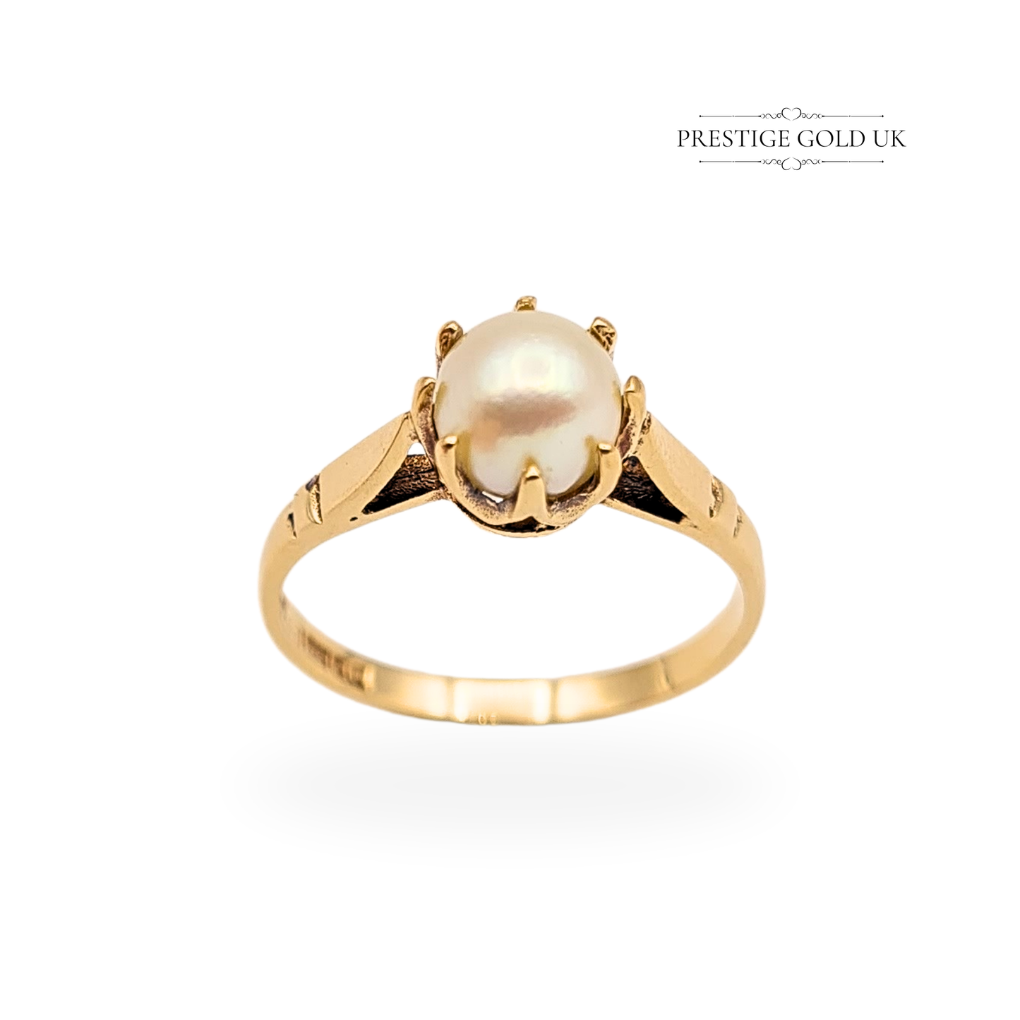 9ct Gold Large Pearl Solitaire Ring, Vintage 1970's Ring UK O 1/2  US 7 1/4