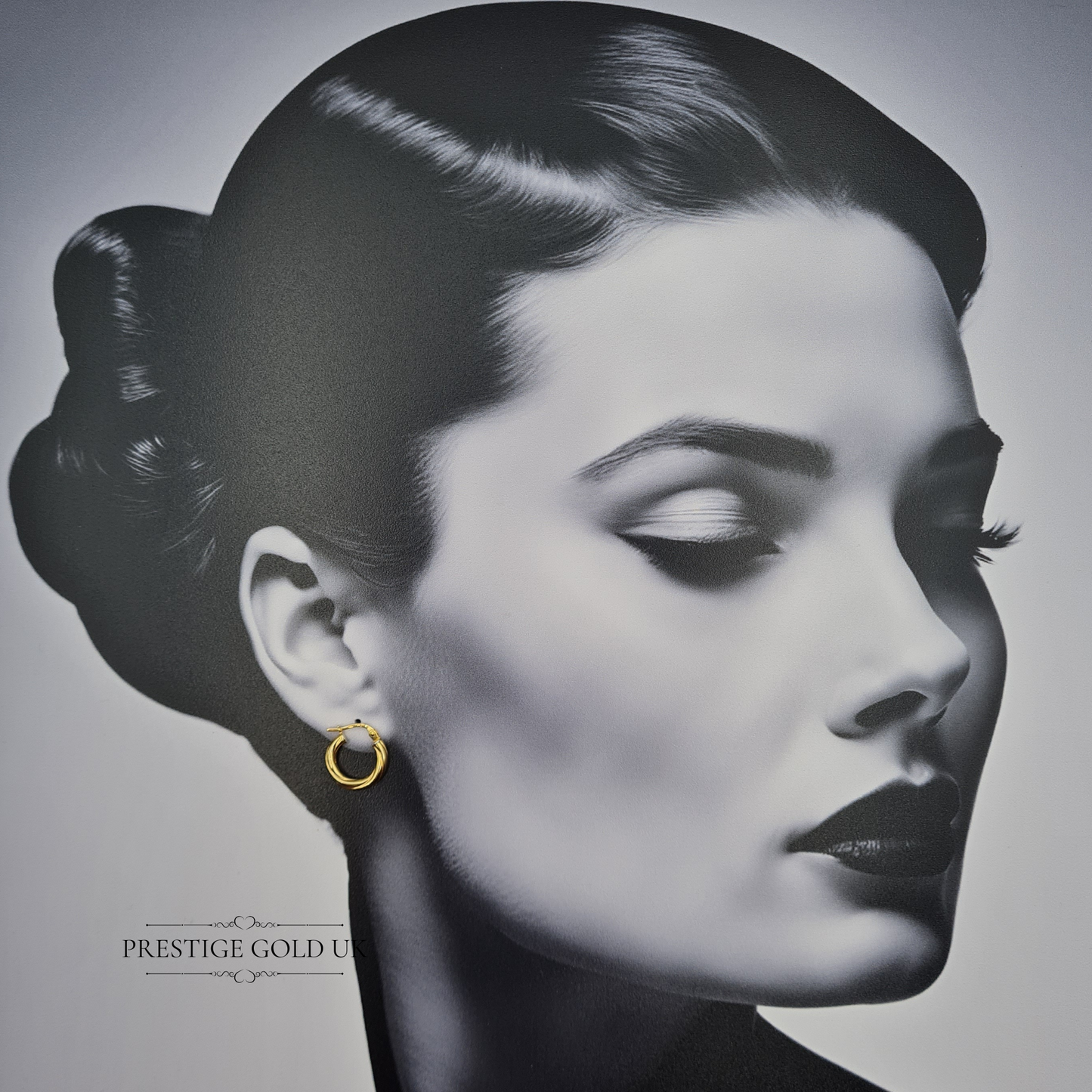 9ct Small Chunky Gold Hoop Earrings With Secure Flip Top Fasteners.